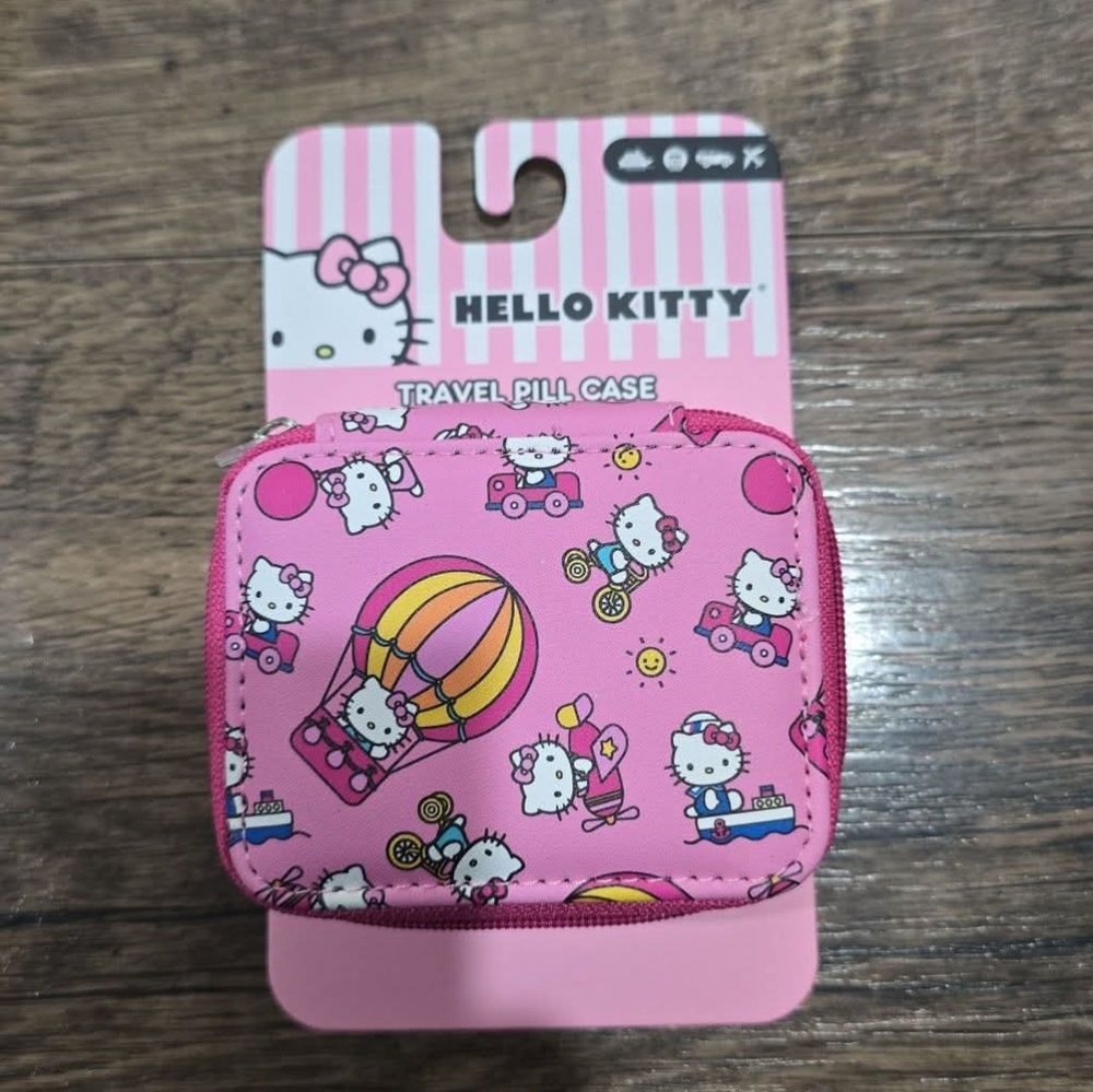New 🔥 Hello Kitty travel pillow box